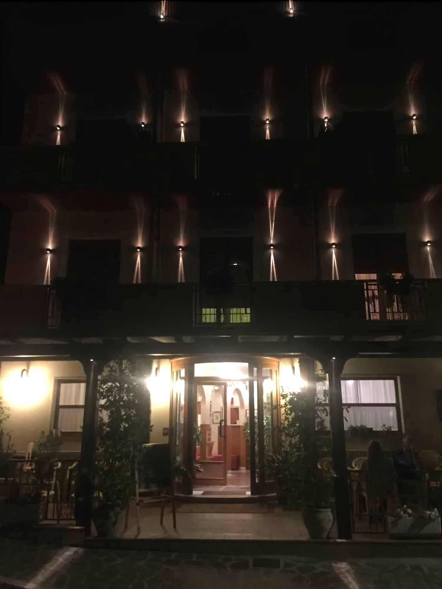 קרמאניקו טרמה Hotel Viola מראה חיצוני תמונה